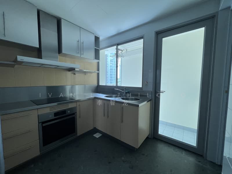 Ten @ Suffolk, 10 Suffolk Road, 2 Bedrooms, 1,119 sqft, Apartment For Sale, by Ivan Li Zhilong 李智龙, 500168100 - Kitchen - PropertyGuru.com.sg