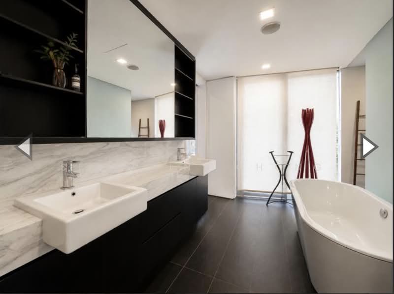 ❤️NICE ELEVATED DETACHED HOUSE⭐️1KM SCGS☎️SC98280064, Trevose Crescent/Berrima Road//Dalkeith Road/Camborne Road/Narooma Road/Harlyn Road/Merryn Road/Kheam Hock/Dunearn Estate/Tudor Close/University Road/Jalan Unggas:Watten Estate/Shelford Road/Lewis Road/Princess of Whales/Kingsmead Road/Lutheran Road, 6 Bedrooms, 6,000 sqft, Bungalow House For Sale, by Seraphina Chong, 500168101 - Bathroom - PropertyGuru.com.sg