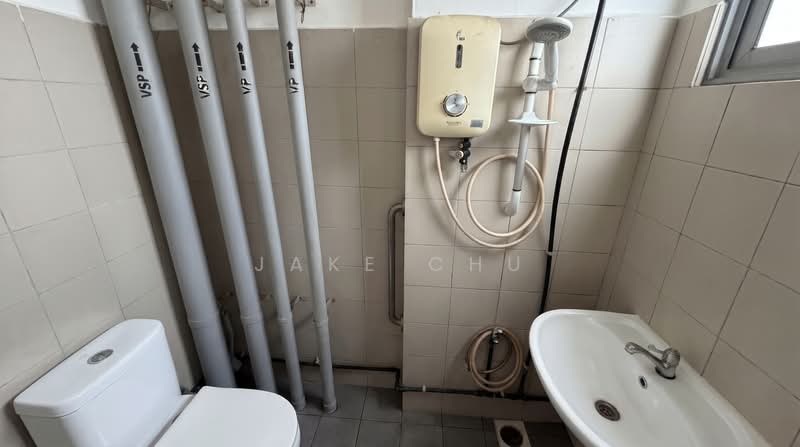 Pioneer Centre, 1 Soon Lee Street, 1,485 sqft, Factory / Workshop (B2) For Rent, by Jake Chu, 500168106 - TOILET - CommercialGuru.com.sg
