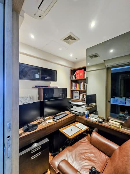 One Robin, 1 Robin Road, 4 Bedrooms, 1,905 sqft, Condominium For Sale, by Daniel Tey, 500168114 - Study - PropertyGuru.com.sg