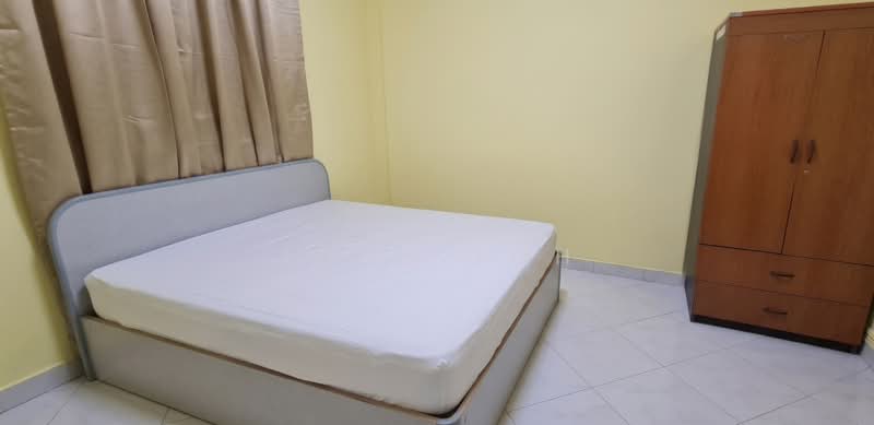 421 Woodlands Street 41, 421 Woodlands Street 41, 3 Bedrooms, 1,119 sqft, HDB Flat For Rent, by Joel Goh, 500168115 - Bedroom - PropertyGuru.com.sg