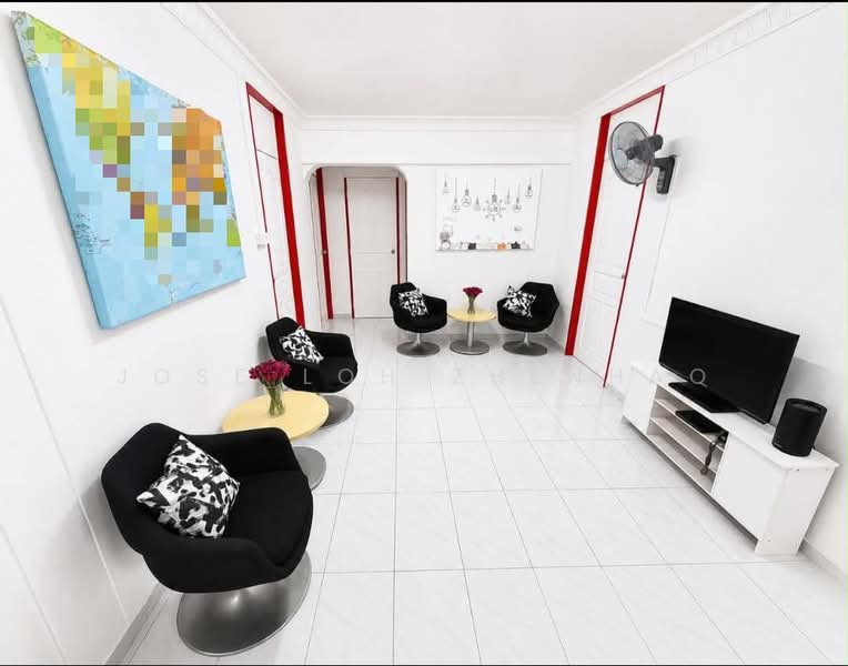 911 Jurong West Street 91, 911 Jurong West Street 91, 3 Bedrooms, 1,313 sqft, HDB Flat For Sale, by Jose Loh Zhenhao, 500168118 - Living Room - PropertyGuru.com.sg