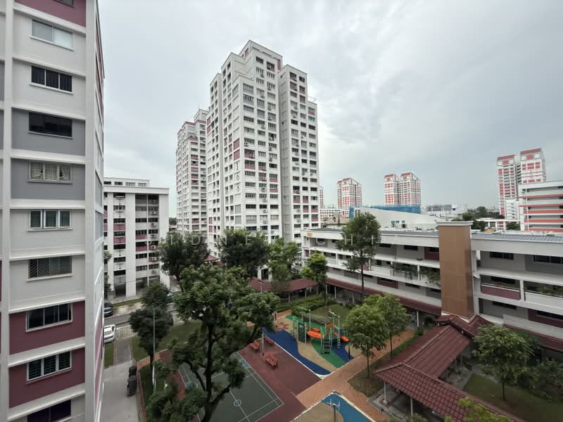 171 Bishan Street 13, 171 Bishan Street 13, 2 Bedrooms, 670 sqft, HDB Flat For Rent, by Sidney Chia, 500168129 - Exterior - PropertyGuru.com.sg