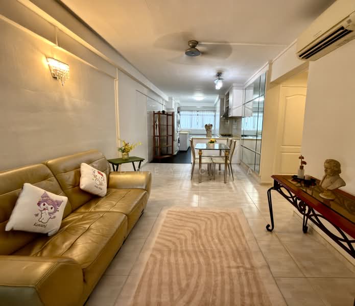 171 Bishan Street 13, 171 Bishan Street 13, 2 Bedrooms, 670 sqft, HDB Flat For Rent, by Sidney Chia, 500168129 - Living Room - PropertyGuru.com.sg