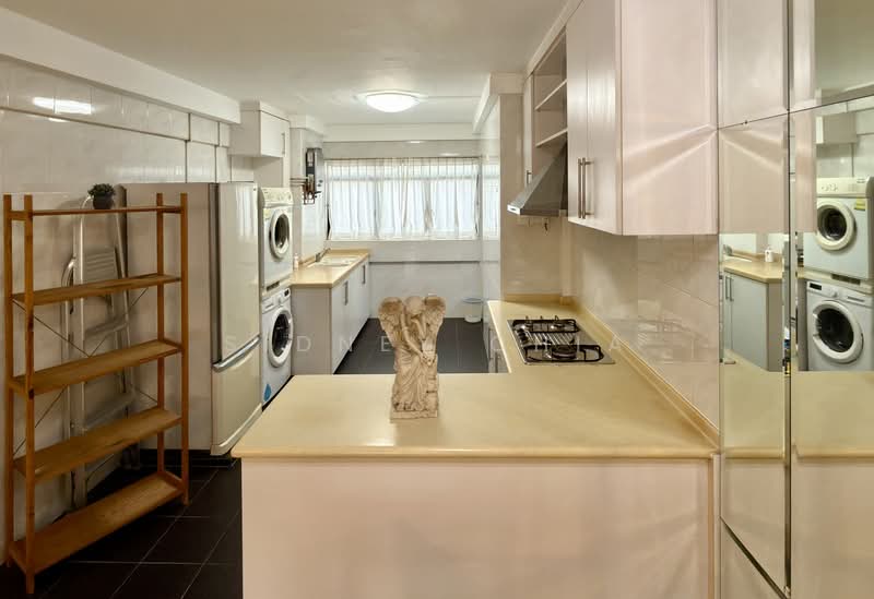 171 Bishan Street 13, 171 Bishan Street 13, 2 Bedrooms, 670 sqft, HDB Flat For Rent, by Sidney Chia, 500168129 - Kitchen - PropertyGuru.com.sg