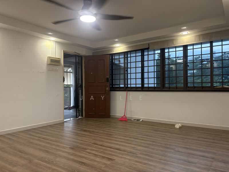 219 Lorong 8 Toa Payoh, 219 Lorong 8 Toa Payoh, 3 Bedrooms, 882 sqft, HDB Flat For Sale, by Jay Lee, 500168131 - Interior - PropertyGuru.com.sg