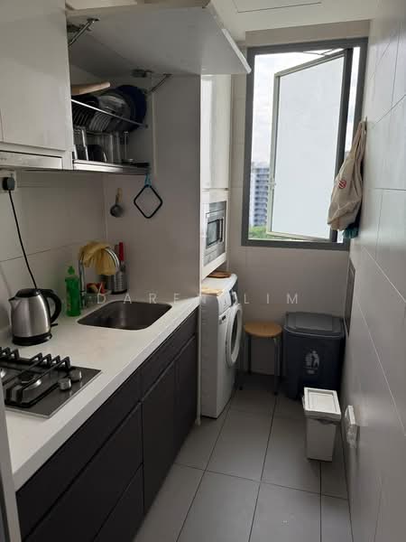 Skies Miltonia, 3 Miltonia Close, Studio, 484 sqft, Condominium For Rent, by Daren Lim, 500168133 - Kitchen - PropertyGuru.com.sg