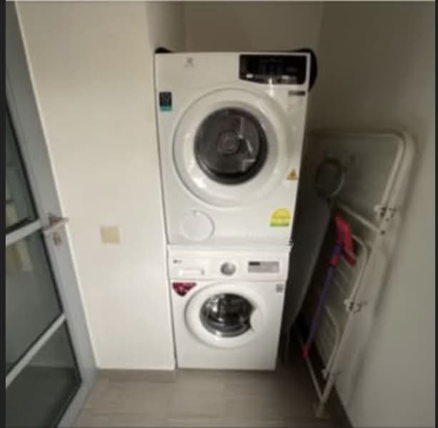 Viz at Holland, 221 Queensway, 2 Bedrooms, 947 sqft, Condominium For Rent, by Sean NG, 500168134 - PropertyGuru.com.sg