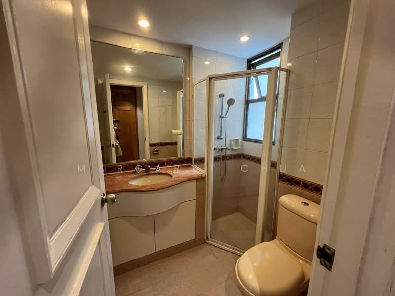 Parkview Apartments, 3 Bukit Batok Street 25, 3 Bedrooms, 1,119 sqft, Apartment For Rent, by Margaret Chua, 500168139 - Master Bathroom - PropertyGuru.com.sg