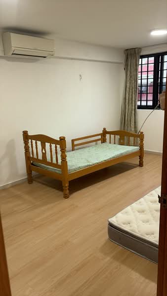 61 Lorong 5 Toa Payoh, 61 Lorong 5 Toa Payoh, 3 Bedrooms, 699 sqft, HDB Flat For Rent, by Jesman Yeo, 500168149 - Bedroom - PropertyGuru.com.sg