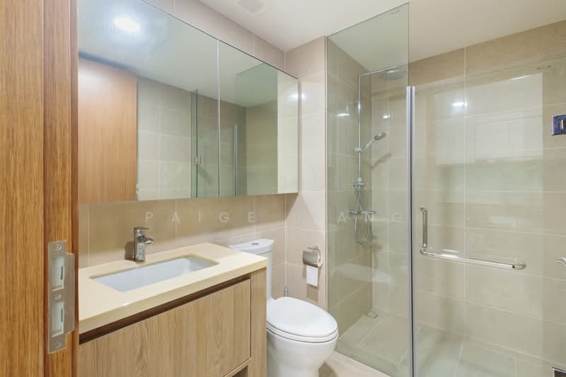 Kingsford Waterbay, 72 Upper Serangoon View, 1 Bedroom, 484 sqft, Condominium For Sale, by Paige Liang, 500168153 - Bathroom - PropertyGuru.com.sg