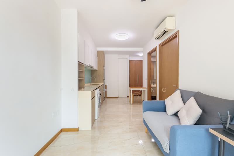 Kingsford Waterbay, 72 Upper Serangoon View, 1 Bedroom, 484 sqft, Condominium For Sale, by Paige Liang, 500168153 - Living Room - PropertyGuru.com.sg