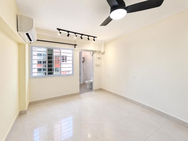 107 Potong Pasir Avenue 1, 107 Potong Pasir Avenue 1, Macpherson / Potong Pasir, 3 Bedrooms, 1,109 sqft, HDB Flat For Sale, by Joyce Chang Mui Lian, 500168157 - Master Bedroom (Bare) - PropertyGuru.com.sg