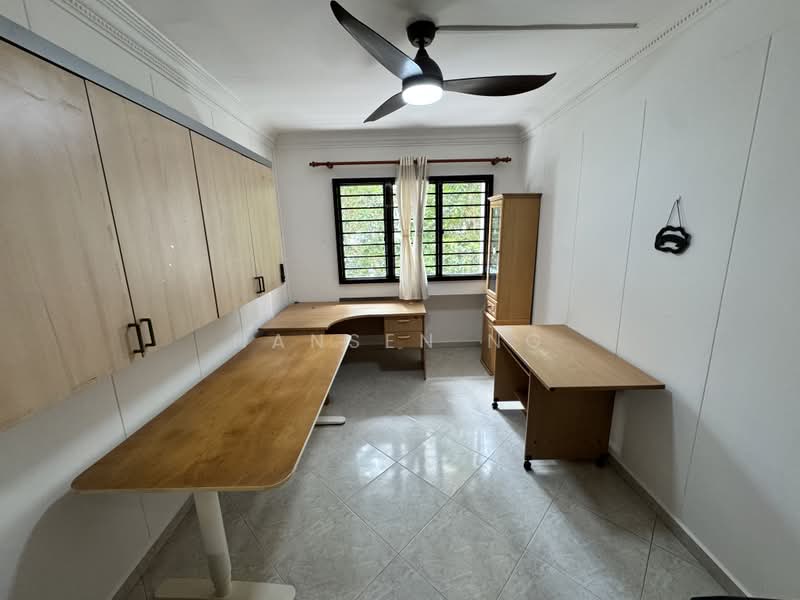 285D Toh Guan Road, 285D Toh Guan Road, 4 Bedrooms, 1,539 sqft, HDB Flat For Rent, by Hansen Ng, 500168176 - Study - PropertyGuru.com.sg