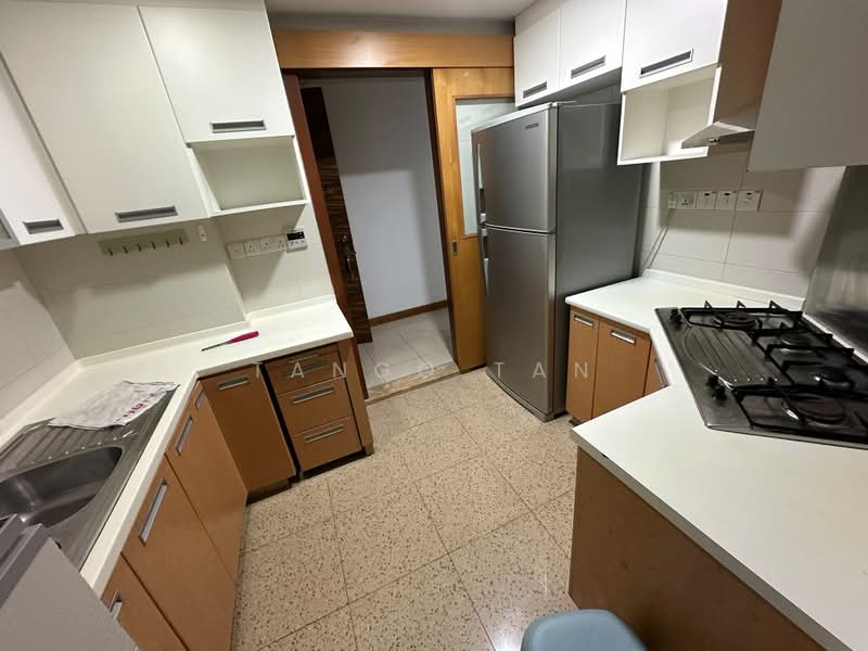 Blue Horizon, 21 West Coast Crescent, 3 Bedrooms, 1,216 sqft, Condominium For Rent, by Tango Tan, 500168180 - Kitchen - PropertyGuru.com.sg