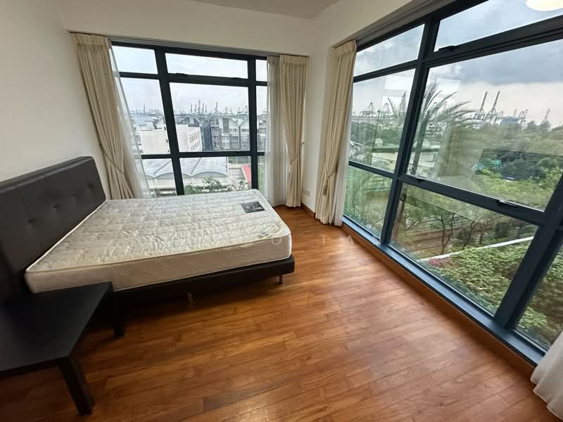 Blue Horizon, 21 West Coast Crescent, 3 Bedrooms, 1,216 sqft, Condominium For Rent, by Tango Tan, 500168180 - Bedroom - PropertyGuru.com.sg