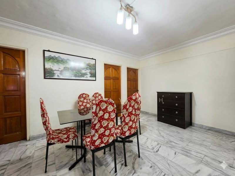 172 Bukit Batok West Avenue 8, 172 Bukit Batok West Avenue 8, 3 Bedrooms, 1,496 sqft, HDB Flat For Sale, by Jeremy Peh, 500168188 - Dining Room - PropertyGuru.com.sg