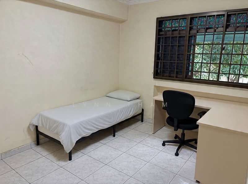 689 Jurong West Central 1, 689 Jurong West Central 1, 3 Bedrooms, 1,055 sqft, HDB Flat For Sale, by Lynn Tham, 500168199 - Bedroom 2 - PropertyGuru.com.sg
