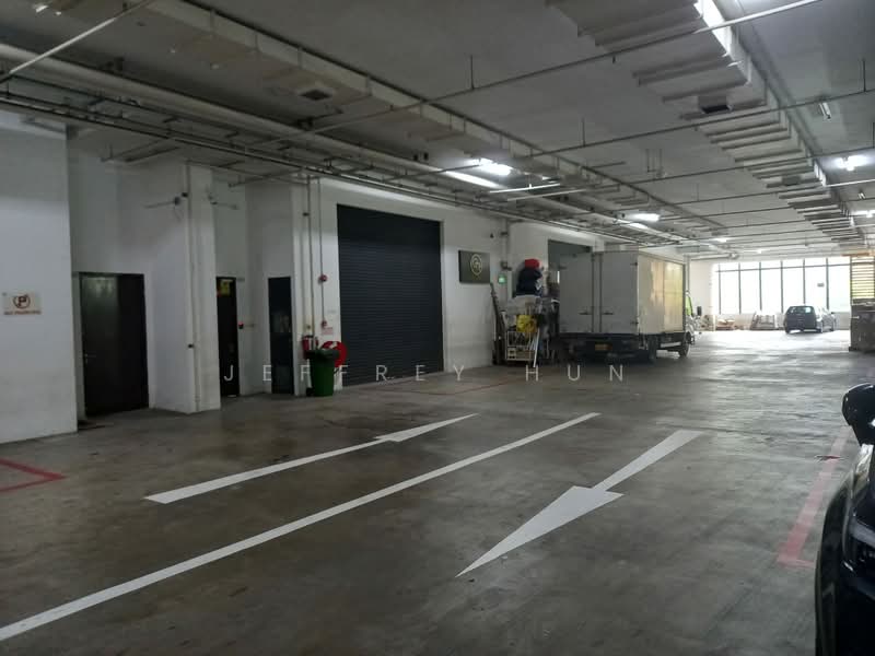 Woodlands Horizon, 31 Woodlands close, 1,722 sqft, Light Industrial (B1) For Rent, by Jeffrey Hun, 500168202 - Car Park - CommercialGuru.com.sg