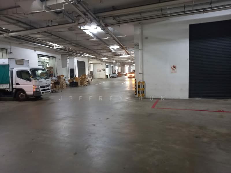 Woodlands Horizon, 31 Woodlands close, 1,722 sqft, Light Industrial (B1) For Rent, by Jeffrey Hun, 500168202 - Exterior - CommercialGuru.com.sg