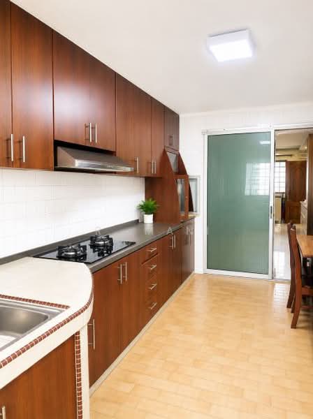 239 Bukit Batok East Avenue 5, 239 Bukit Batok East Avenue 5, 2 Bedrooms, 720 sqft, HDB Flat For Sale, by R. Mani, 500168203 - Kitchen - PropertyGuru.com.sg