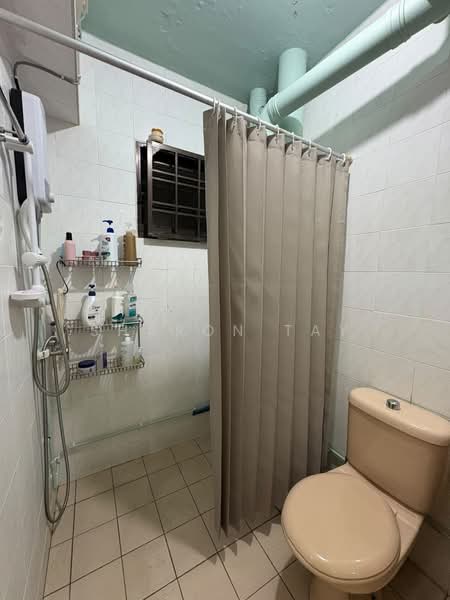 308 Canberra Road, 308 Canberra Road, Room Rental, 100 sqft, HDB Flat For Rent, by Sharon Tay, 500168205 - Bathroom - PropertyGuru.com.sg