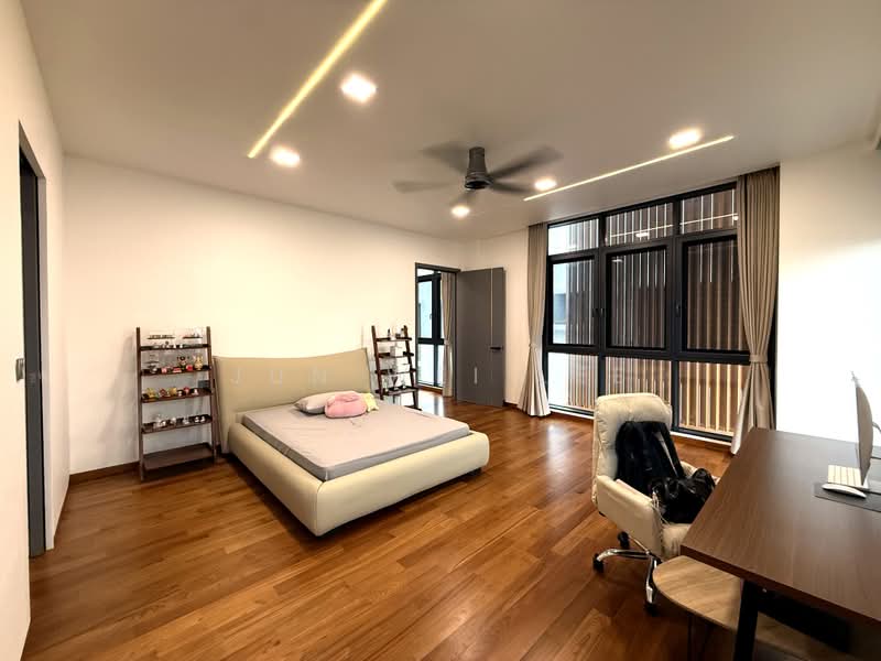 Sembawang Hills Estate, Jalan Rukam, 7 Bedrooms, 8,850 sqft, Semi-Detached House For Sale, by Jun Wei Lee, 500168218 - Bedroom - PropertyGuru.com.sg