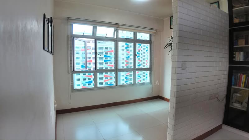 453C Fernvale Road, 453C Fernvale Road, 3 Bedrooms, 990 sqft, HDB Flat For Sale, by Elaine Tan, 500168223 - Living room - PropertyGuru.com.sg