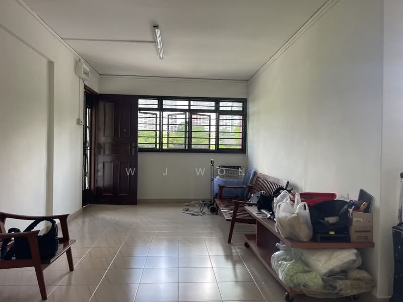 304 Shunfu Road, 304 Shunfu Road, 3 Bedrooms, 990 sqft, HDB Flat For Sale, by W J Wong, 500168224 - Living Room - PropertyGuru.com.sg