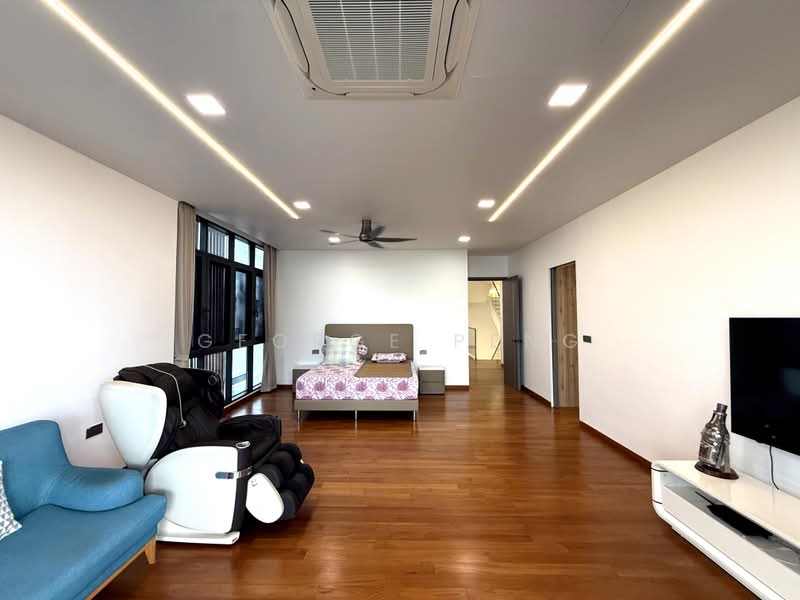 Sembawang Hills Estate, Jalan Rukam, 7 Bedrooms, 8,850 sqft, Semi-Detached House For Sale, by George Peng, 500168228 - Bedroom - PropertyGuru.com.sg