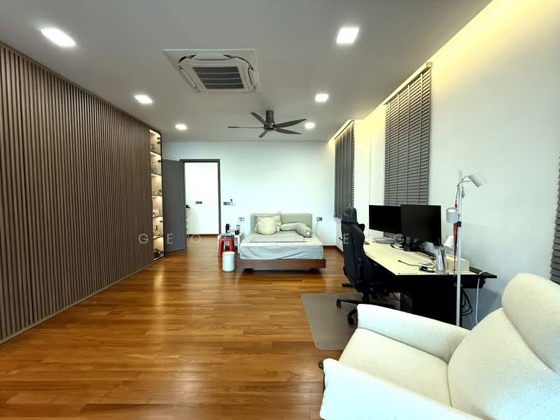 Sembawang Hills Estate, Jalan Rukam, 7 Bedrooms, 8,850 sqft, Semi-Detached House For Sale, by George Peng, 500168228 - Bedroom - PropertyGuru.com.sg