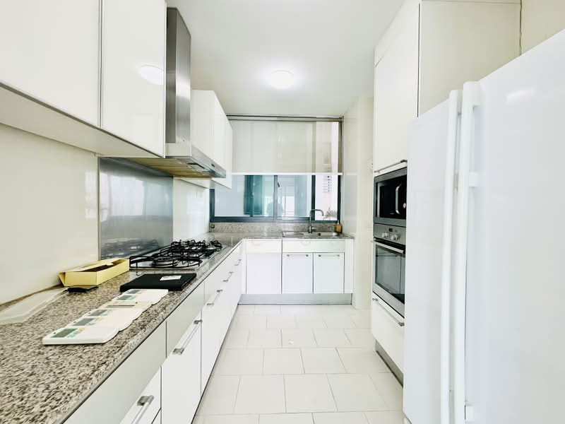 Rivergate, 93 Robertson Quay, 4 Bedrooms, 1,840 sqft, Condominium For Sale, by Eric Goh, 500168234 - Kitchen - PropertyGuru.com.sg