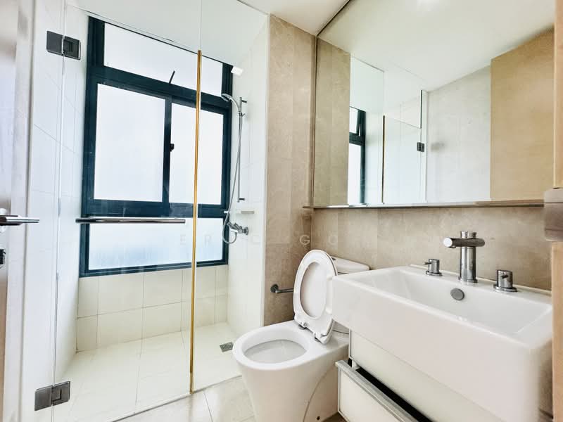 Rivergate, 93 Robertson Quay, 4 Bedrooms, 1,840 sqft, Condominium For Sale, by Eric Goh, 500168234 - Bathroom - PropertyGuru.com.sg
