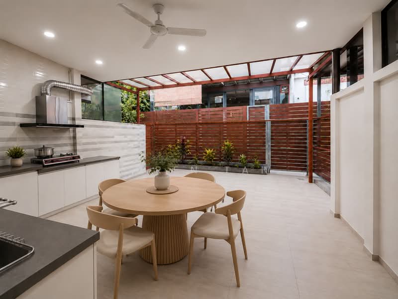 Siglap road, Siglap Road, 4 Bedrooms, 2,000 sqft, Terraced House For Rent, by Karen Tan, 500168245 - Kitchen - PropertyGuru.com.sg