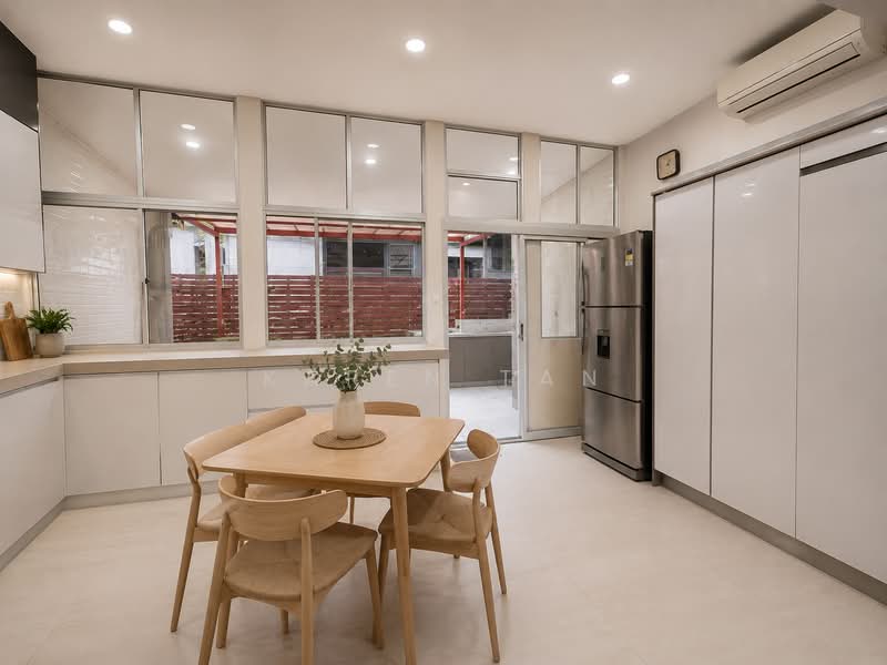 Siglap road, Siglap Road, 4 Bedrooms, 2,000 sqft, Terraced House For Rent, by Karen Tan, 500168245 - Kitchen - PropertyGuru.com.sg