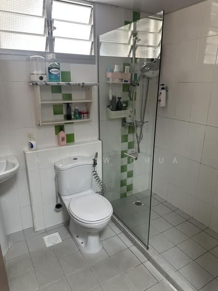 331A Anchorvale Street, 331A Anchorvale Street, 3 Bedrooms, 1,001 sqft, HDB Flat For Sale, by Andrew Chua, 500168247 - Bathroom - PropertyGuru.com.sg
