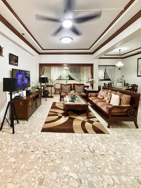 325 Sembawang Crescent, 325 Sembawang Crescent, 3 Bedrooms, 1,302 sqft, HDB Flat For Sale, by KangLing Beh, 500168250 - Living Room - PropertyGuru.com.sg