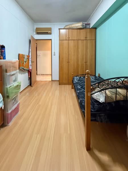 325 Sembawang Crescent, 325 Sembawang Crescent, 3 Bedrooms, 1,302 sqft, HDB Flat For Sale, by KangLing Beh, 500168250 - Bedroom - PropertyGuru.com.sg