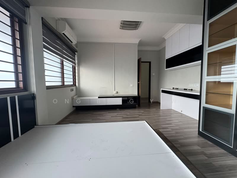 Bedok Court, 295 Bedok South Avenue 3, 7 Bedrooms, 6,210 sqft, Condominium For Sale, by Ong Beng Yew, 500168251 - Living Room - PropertyGuru.com.sg