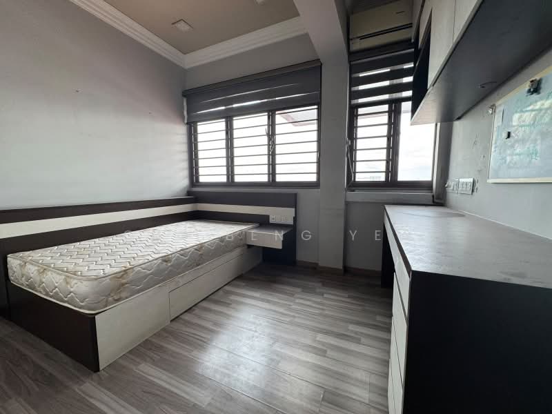 Bedok Court, 295 Bedok South Avenue 3, 7 Bedrooms, 6,210 sqft, Condominium For Sale, by Ong Beng Yew, 500168251 - Bedroom - PropertyGuru.com.sg