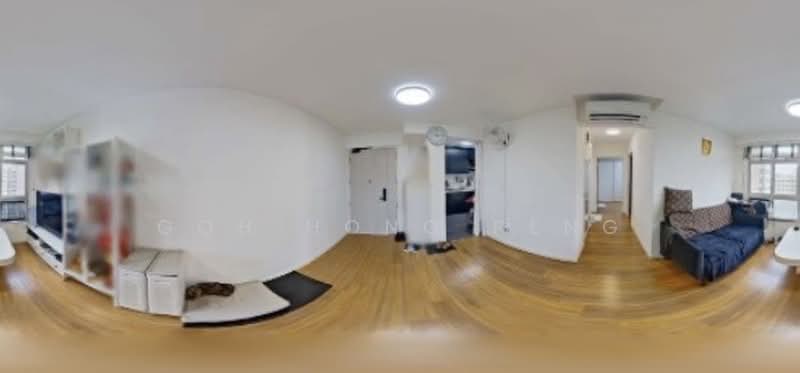 878B Tampines Avenue 8, 878B Tampines Avenue 8, 2 Bedrooms, 732 sqft, HDB Flat For Sale, by Goh Hong Peng, 500168255 - Living Room - PropertyGuru.com.sg