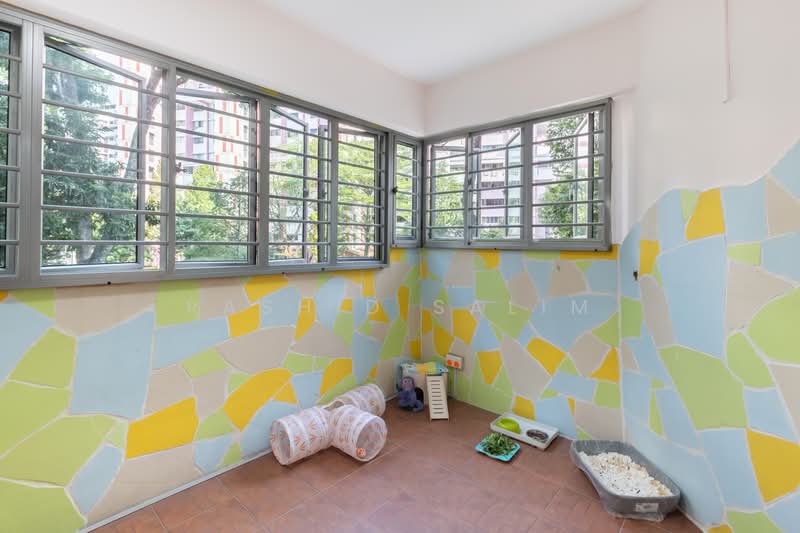552 Jurong West Street 42, 552 Jurong West Street 42, 3 Bedrooms, 1,453 sqft, HDB Flat For Sale, by Rashid Salim, 500168276 - Balcony - PropertyGuru.com.sg