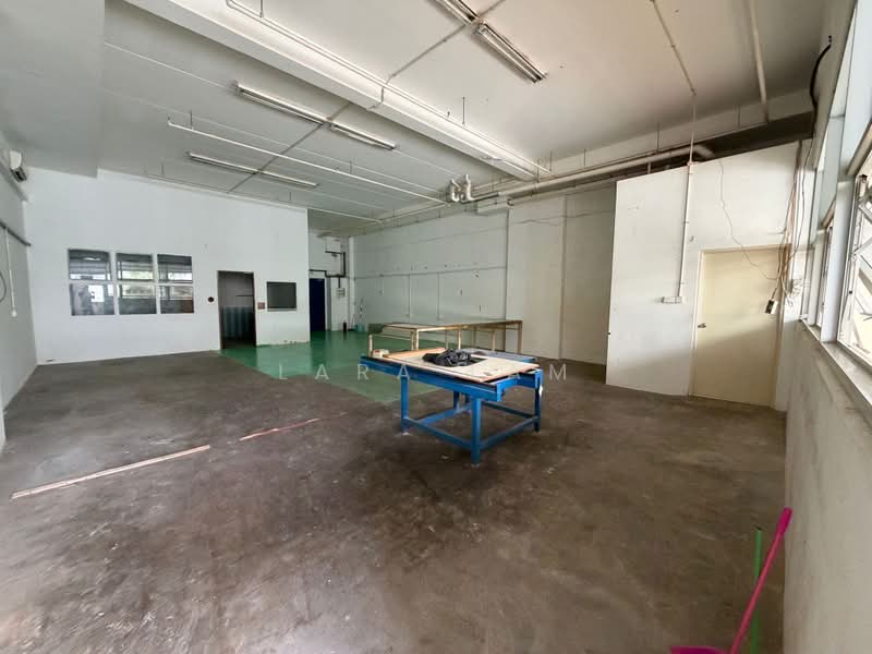 Harvest @ Woodlands, 280 Woodlands Industrial Park E5, 829 sqft, Factory / Workshop (B2) For Rent, by Lara Lam, 500168281 - Interior - CommercialGuru.com.sg