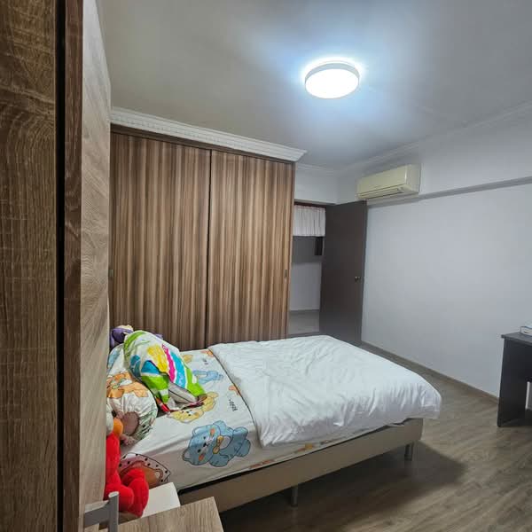 551 Jurong West Street 42, 551 Jurong West Street 42, 4 Bedrooms, 1,442 sqft, HDB Flat For Sale, by Jeff Foo, 500168283 - Bedroom - PropertyGuru.com.sg