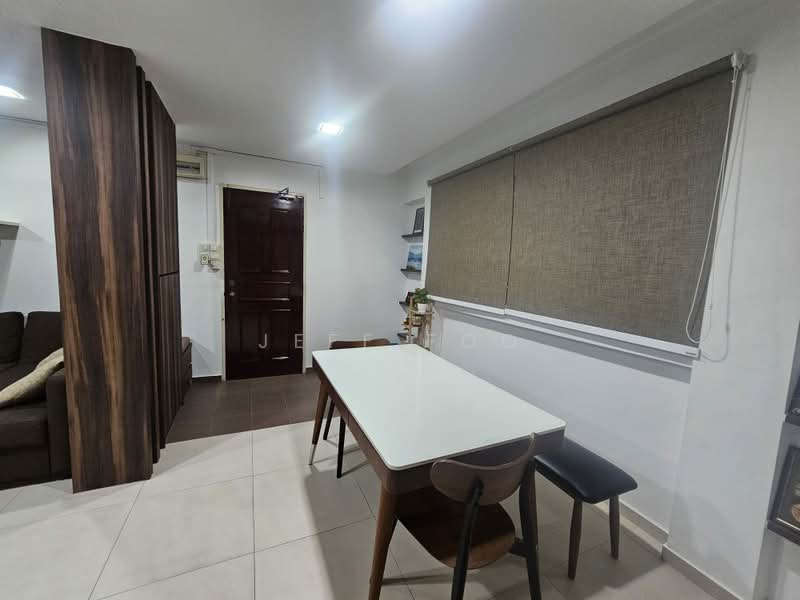 551 Jurong West Street 42, 551 Jurong West Street 42, 4 Bedrooms, 1,442 sqft, HDB Flat For Sale, by Jeff Foo, 500168283 - Dining Room - PropertyGuru.com.sg
