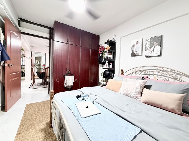 420 Bedok North Street 1, 420 Bedok North Street 1, 2 Bedrooms, 883 sqft, HDB Flat For Sale, by Nona Kirana, 500168286 - Bedroom - PropertyGuru.com.sg