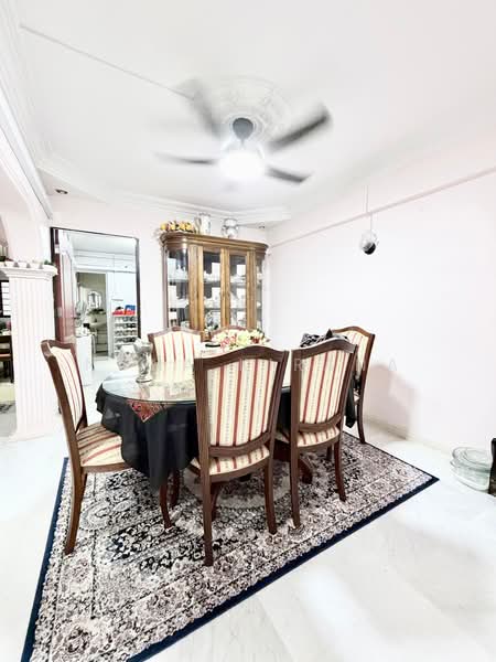 420 Bedok North Street 1, 420 Bedok North Street 1, 2 Bedrooms, 883 sqft, HDB Flat For Sale, by Nona Kirana, 500168286 - Dining Room - PropertyGuru.com.sg