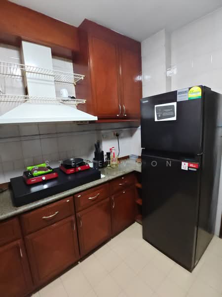 Dover Parkview, 30 Dover Rise, Room Rental, 100 sqft, Condominium For Rent, by Steve Voon, 500168292 - Kitchen - PropertyGuru.com.sg
