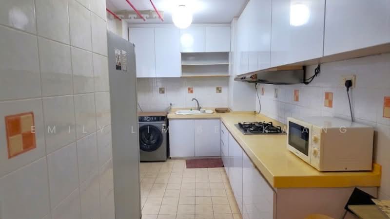 271B Jurong West Street 24, 271B Jurong West Street 24, Boon Lay / Jurong / Tuas, 3 Bedrooms, 1,205 sqft, HDB Flat For Sale, by Emily Lim Bee Kwang, 500168297 - Kitchen - PropertyGuru.com.sg