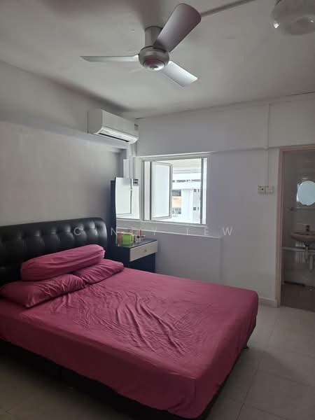 40 Bedok South Road, 40 Bedok South Road, 2 Bedrooms, 721 sqft, HDB Flat For Rent, by Cindy Lew, 500168299 - Bedroom - PropertyGuru.com.sg